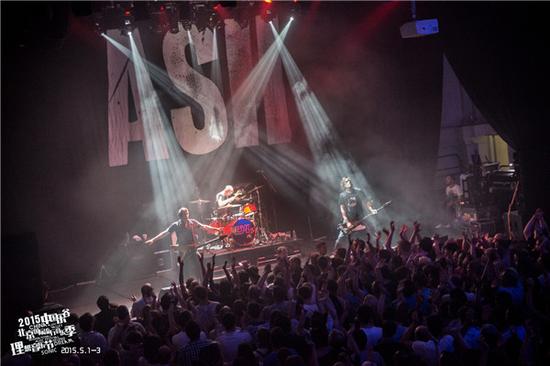 爱尔兰另类三重奏 Ash摇滚乐队新加坡演唱会-热点新加坡