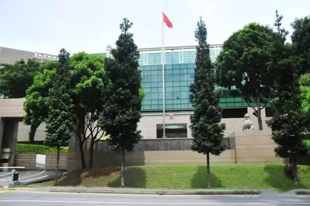 最新颁布的禁烟条令一实行 中国驻新加坡大使馆就坐不住啦！-热点新加坡