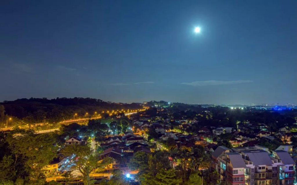 “”超级月亮“照亮了新加坡人的朋友圈！-热点新加坡