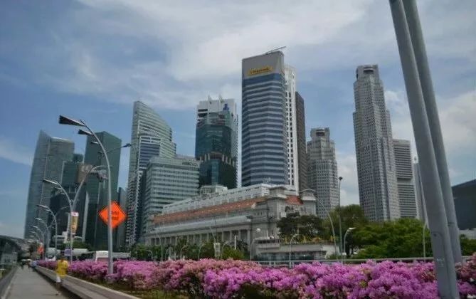 都在新加坡工作 女性的薪酬为什么比男性低20%？-热点新加坡