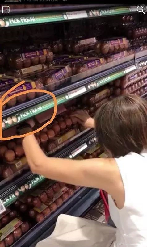 视频 | 阿嫂卖鸡蛋竟成“网红” 她做的这事儿引起网友热议！-热点新加坡