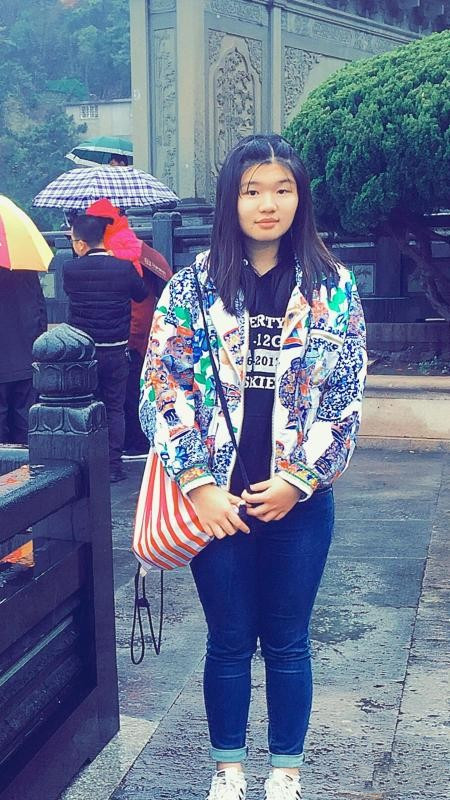 “2019国际中华小姐”新加坡佳丽被网友毒舌“猪扒” 回怼：我一直认为我自己是漂亮的！-热点新加坡
